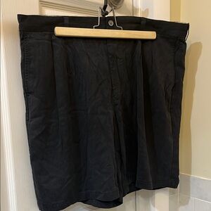 Tommy Bahama,Classic Black Shorts, men’s size 40